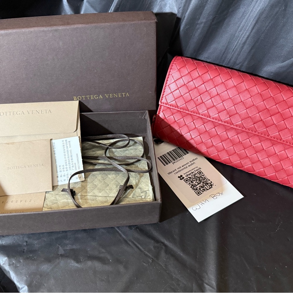 Bottega Veneta Red Intrecciato Leather Clutch